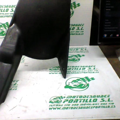 Foto de Paso de rueda BMW F-650-GS referencia 27-21-28299