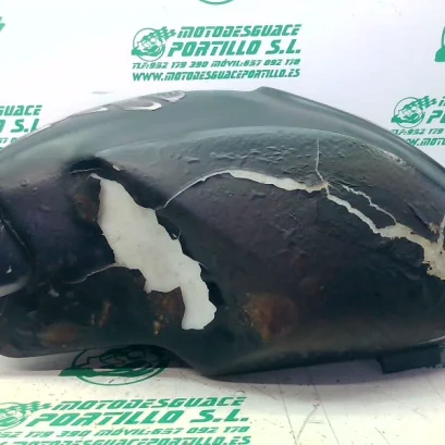 Foto de Deposito gasolina Ducati MONSTER 620 referencia 131-23-44408