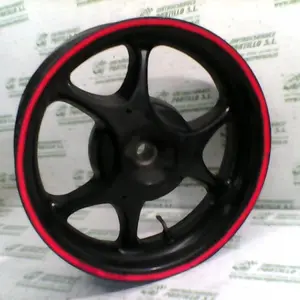 Foto de Llanta trasera Honda Dylan 125 referencia 352-22-38743 foto 4