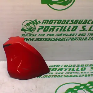 Foto de Embellecedor de chasis Vespa LX 50 2T referencia 321-20-28515 foto 12