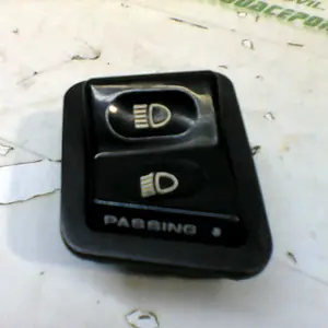 Foto de Interruptor de luz larga/corta Honda PS 125 referencia 113-16-45845 foto 15