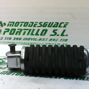 Foto de Reposapies delantero derecho Kymco VENOX 250 referencia 257-19-39716 foto 9