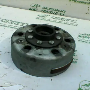 Foto de Plato magnetico Piaggio LIBERTY 125 - 05-08 referencia 148-22-38057 foto 3