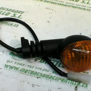 Foto de Intermitente trasero derecho Peugeot Ludix 50 referencia 71-19-19081 foto 8