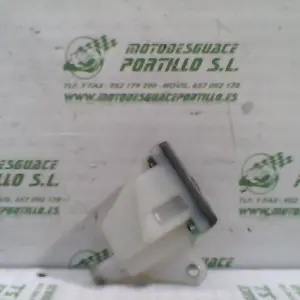 Foto de Depósito del líquido de frenos Suzuki V Strom 650 referencia 144-19-21189 foto 4