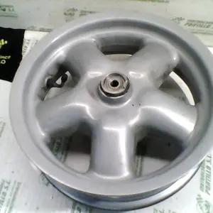 Foto de Maza llanta delantera Yamaha TEOS 125 referencia 47-17-4899