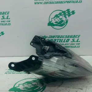 Foto de Piloto trasero Honda SH 125 2018 referencia 327-24-48702 foto 4