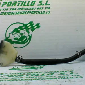 Foto de Depósito del líquido de frenos Suzuki GS 500 E referencia 290-20-36904 foto 8