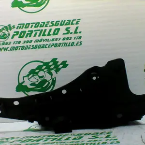 Foto de Tapa batería Suzuki BURGMAN 125 - 15 referencia 179-20-35768