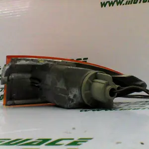 Foto de Intermitente trasero izquierdo Piaggio Fly 50 4T referencia 151-22-36027 foto 5