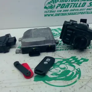 Foto de Juego de cerraduras Honda FORZA 125 referencia 396-25-49031