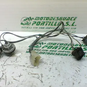 Foto de Instalación del faro Suzuki BURGMAN 400 referencia 307-19-24929 foto 2