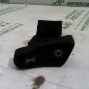 Foto de Interruptor de apagado Vespa ET2 50 referencia 69-16-35701 foto 4