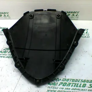Foto de Carcasa trasera de cúpula Suzuki Burgman 125 referencia 69-19-21040 foto 2