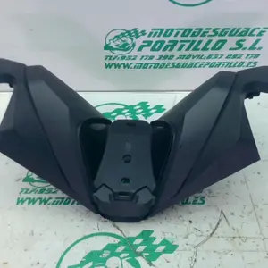 Foto de Embellecedor de manillar superior Honda FORZA 125 referencia 396-25-49018 foto 3