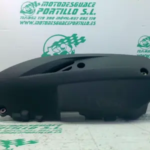Foto de Embellecedor de tapa cárter Kymco PEOPLE S 125 referencia 369-23-46705 foto 2