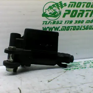 Foto de Bomba de freno delantero Honda SH MODE referencia 413-21-32584 foto 4