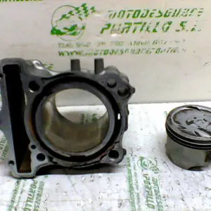 Foto de Cilindro y pistón Suzuki GLADIUS SFV 650 I referencia 202-18-16230 foto 6