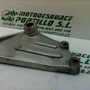Foto de Soporte de pinza freno trasera Hyosung aquila 650 i referencia 27-19-19346 foto 5