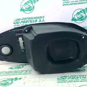 Foto de Porta-casco Peugeot Kisbee 50 4T referencia 53-21-28497 foto 11
