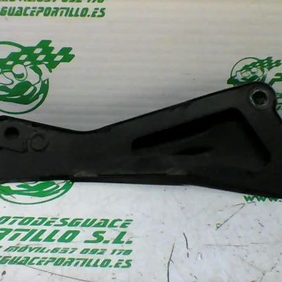 Foto de Estribera trasera izquierda Yamaha YBR 125 i referencia 171-21-30498