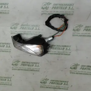 Foto de Intermitente trasero izquierdo Honda Pcx 125 referencia 181-23-46256 foto 19