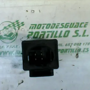 Foto de Rele de intermitencia Honda CBR650 FA referencia 104-18-13434
