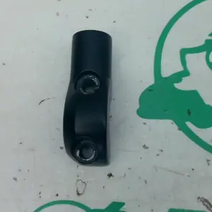 Foto de Soporte de retrovisor derecho Kawasaki Z 900 referencia 6-24-47539 foto 3