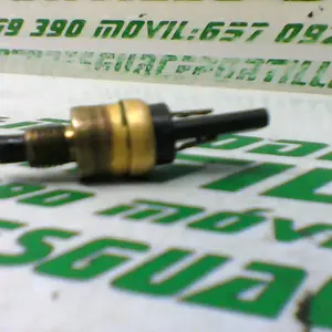 Foto de Sensor de freno delantero Yamaha TZR 50 2T 3 referencia 221-19-22255 foto 2