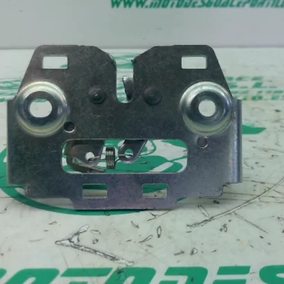 Foto de Cerradura del asiento Honda FORZA 125 referencia 396-25-49003
