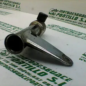 Foto de Embellecedor de horquilla izquierda Honda CB 450 DX referencia 300-19-45504 foto 2