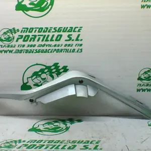 Foto de Embellecedor de carcasa trasera derecha Keeway ZAHARA 50 referencia 404-21-37094 foto 2
