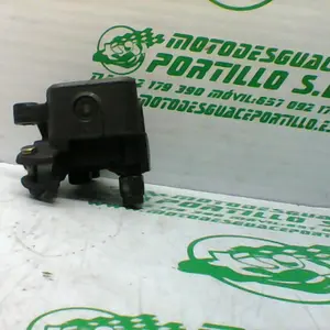Foto de Bomba de freno delantero Aprilia ARRECIFE 200 referencia 294-20-28563 foto 2