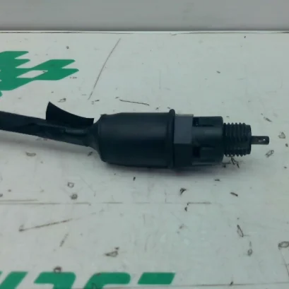 Foto de Sensor de freno trasero Kawasaki Z 900 referencia 6-24-47555