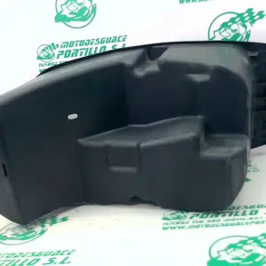 Foto de Porta-casco Yamaha Majesty 125 referencia 80-19-39332 foto 9