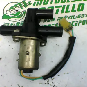 Foto de Válvula de gases Yamaha FZ1-N referencia 177-19-21709 foto 13