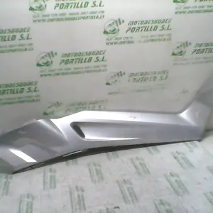 Foto de Carcasa lateral derecha Yamaha X MAX 125 referencia 101-16-15802 foto 2