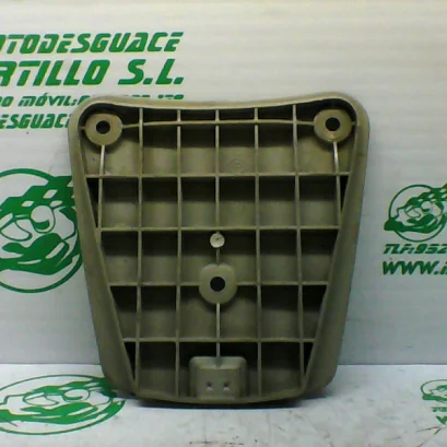 Foto de Soporte baúl Piaggio FREE 50 referencia 205-18-33882