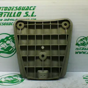Foto de Soporte baúl Piaggio FREE 50 referencia 205-18-33882 foto 1
