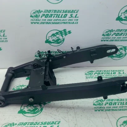 Foto de Basculante Kawasaki Z 900 referencia 6-24-47623