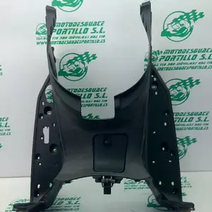 Foto de Suelo Yamaha XMAX 250I referencia 283-22-37647 foto 2