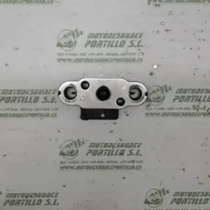 Foto de Cerradura del asiento Suzuki Gsr 600 referencia 26-16-581