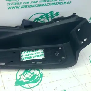 Foto de Suelo derecho Honda FORZA 125 referencia 396-25-48998 foto 3