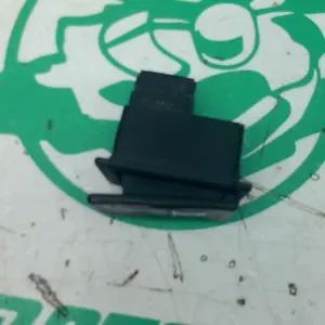 Foto de Interruptor de claxon Peugeot TWEET 125 15-18 referencia 162-23-48546 foto 2
