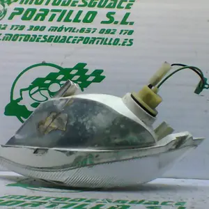 Foto de Intermitente delantero derecho Suzuki Burgman 125 referencia 99-23-43574 foto 15