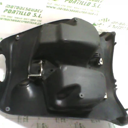 Foto de Contraescudo Piaggio Fly 50 4T referencia 94-18-32039