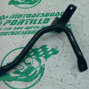 Foto de Estribera trasera izquierda Honda PS 125 referencia 106-24-47713 foto 1