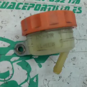 Foto de Depósito del líquido de frenos Honda CB 750 referencia 346-23-47477 foto 3