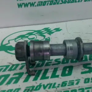 Foto de Eje de rueda trasera Honda CB 750 referencia 346-23-47440