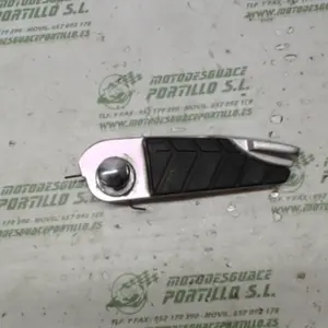 Foto de Reposapies trasero derecho Sym Gts 125 referencia 111-16-1136
